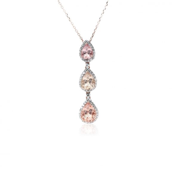 bellagio_rose gold_diamond_morganite_pear_halo_necklace