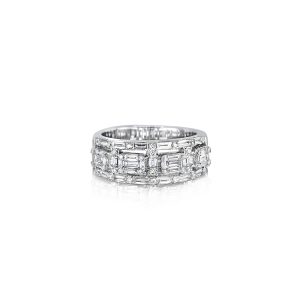 18ct White Gold Round And Baguette Diamond Selene Ring