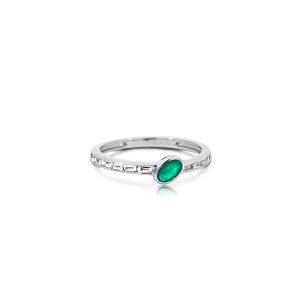 9ct White Gold Claw Set Emerald & Baguette Diamond Ring