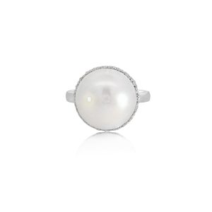 18ct White Gold Claw Set Round Diamond & White Pearl Ring